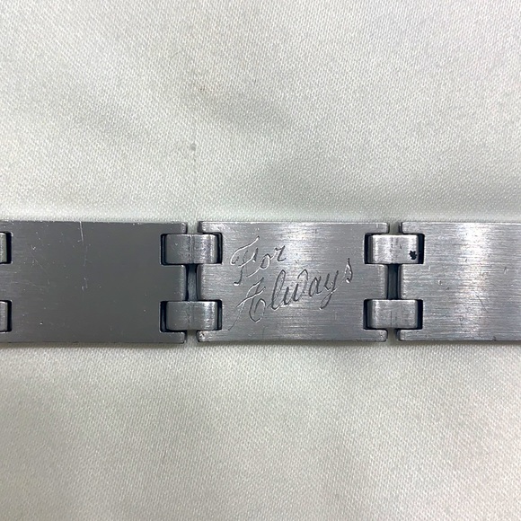 Sabona Executive Symmetry S Steel Bracelet - Picture 4 of 7